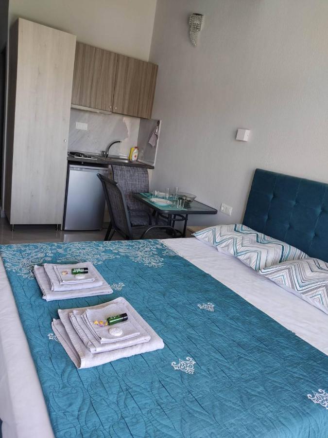 Mei'S Luxury Apartments Ставрос Екстериор снимка